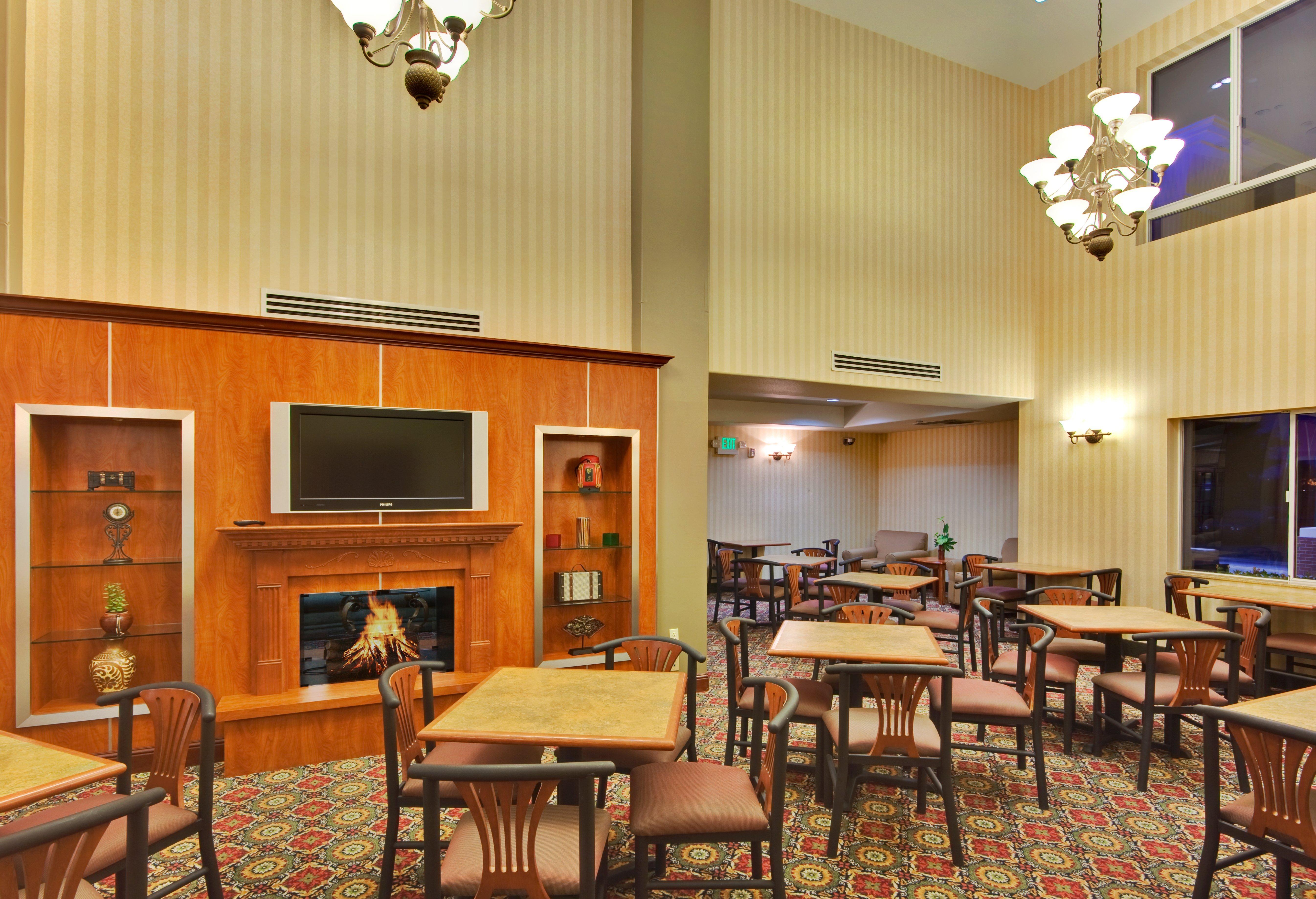 Holiday Inn Express Hotel & Suites Ontario Airport-Mills Mall By Ihg Rancho Cucamonga Exterior foto